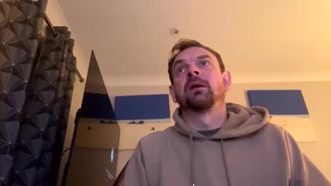 Snapshot of shyb35 chatting on January 6, 5:08 am shyb35 online show from January 6, 5:08 am