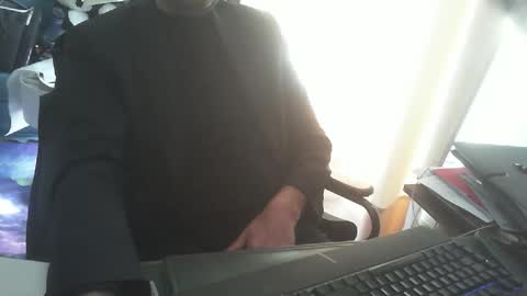 shyfrenchcock online show from March 27, 10:27 am