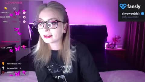 shysweetrish online show from October 5, 2:53 am