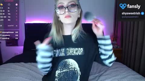 shysweetrish online show from February 27, 12:03 am