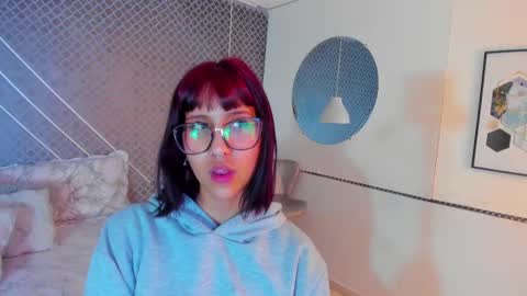 Sia online show from September 10, 7:09 am