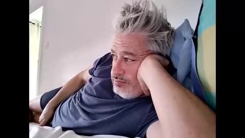 Snapshot of sibemolx chatting on September 9, 11:32 am sibemolx online show from September 9, 11:32 am