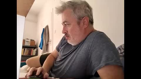 Snapshot of sibemolx chatting on October 7, 1:51 pm sibemolx online show from October 7, 1:51 pm