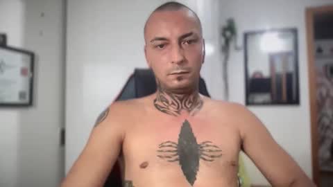 sidvicious23cm online show from September 9, 5:46 pm