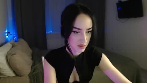 sienaaa online show from June 13, 12:21 am