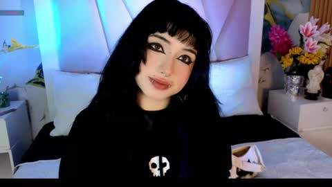 Sienna Desieree online show from April 18, 2:02 am