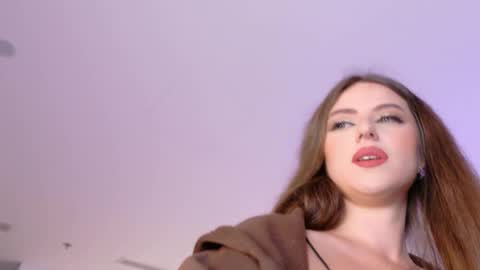 sienna_voss online show from January 11, 11:44 pm