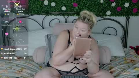 Sienna Luxx online show from July 20, 4:53 pm