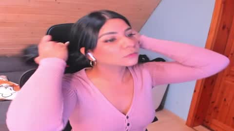 siirena online show from April 21, 7:04 am