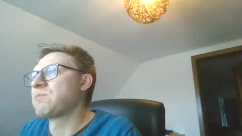 silent_control93 online show from November 27, 8:44 am