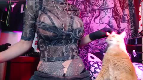 Allmylinkssilentmary666 online show from January 16, 3:54 pm