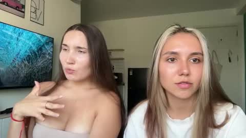 You fav Miss Si online show from March 22, 10:08 am