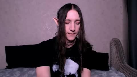 silvermuse online show from November 11, 11:18 pm