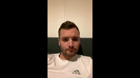 simdog1993 online show from January 17, 8:28 pm