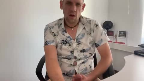 simfreak online show from September 19, 2:21 pm