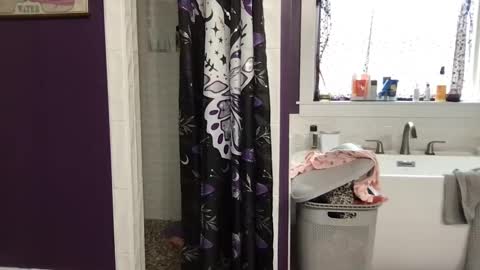 simi136 online show from November 18, 8:23 pm