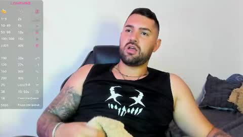 Simon online show from June 12, 7:02 pm