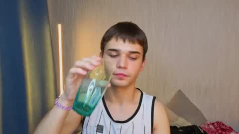 Alex online show from June 21, 4:46 pm