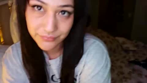 simonesighren online show from October 20, 8:19 am