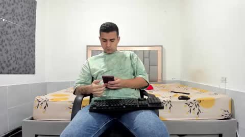 SIMON KELER online show from November 29, 4:20 am