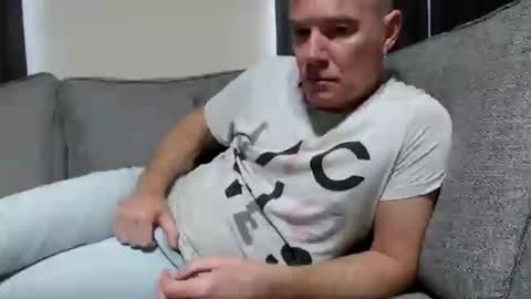 Ricky online show from November 8, 2:42 pm