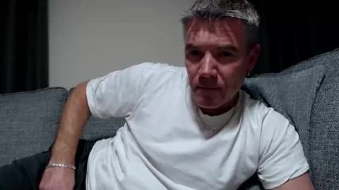 Ricky online show from October 17, 7:29 pm