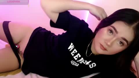 Adrianna Fowler online show from July 7, 1:51 am