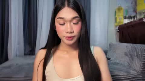 Kylie online show from June 20, 1:17 pm