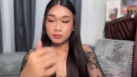 Kylie online show from June 24, 3:41 pm
