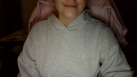 Sindra online show from December 17, 11:49 pm