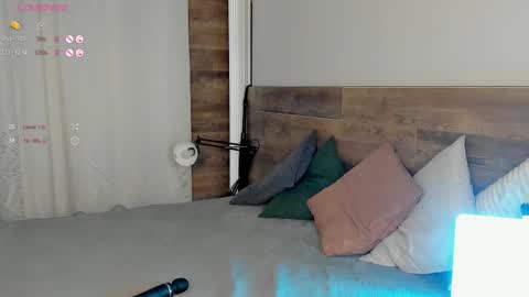 Ivy online show from October 21, 9:36 am