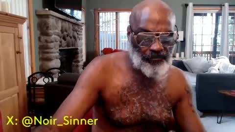 Snapshot of sinnernoir chatting on September 18, 8:57 pm My Name Is..............................John online show from September 18, 8:57 pm