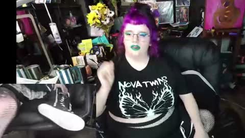 Sinstress hemlock online show from August 8, 1:04 am