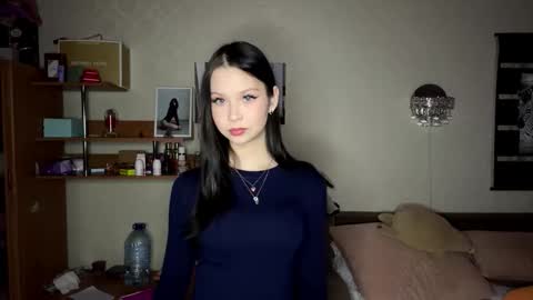 Emma online show from December 4, 12:05 pm