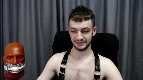 Sir Damien online show from December 15, 3:13 am