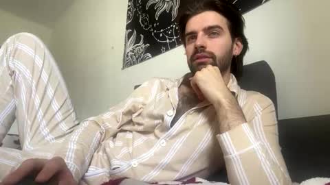 Snapshot of sirius1_ chatting on October 1, 10:14 am Niki online show from October 1, 10:14 am