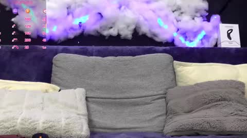 Snapshot of sirredy chatting on October 5, 3:04 am Edy online show from October 5, 3:04 am