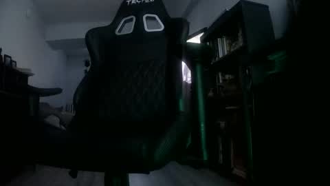 sirwally19er online show from December 14, 8:48 pm