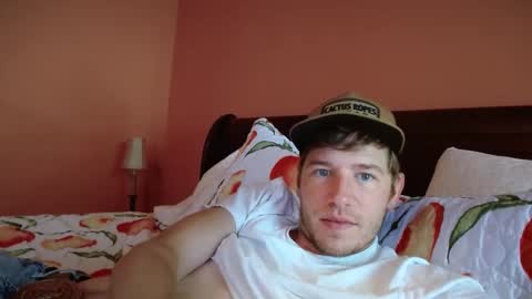 Snapshot of siscohater chatting on October 7, 9:22 pm James online show from October 7, 9:22 pm