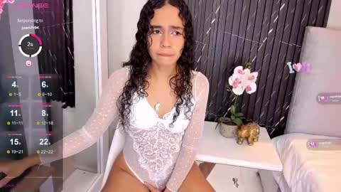 Shopia online show from March 8, 12:20 pm