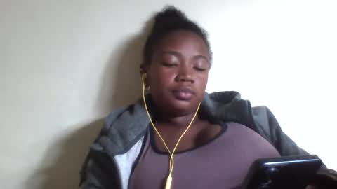 sisyh697532 online show from May 17, 10:46 am