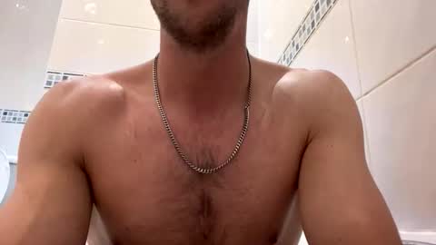 sixpackmac1 online show from September 13, 5:04 pm