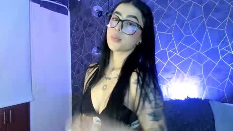 SKAILYN ANGELS online show from November 19, 4:45 am