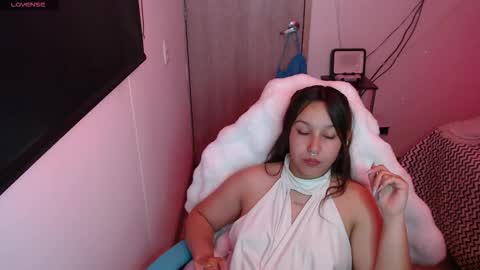 Snapshot of skarlet_adams chatting on October 1, 11:47 pm Alice online show from October 1, 11:47 pm