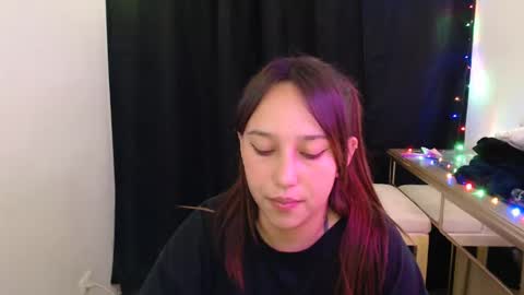 Snapshot of skarlet_adams chatting on January 21, 12:36 am Alice online show from January 21, 12:36 am