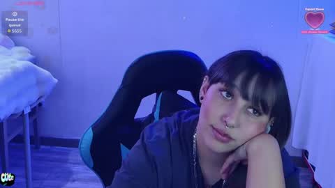 Alice online show from July 1, 9:01 pm