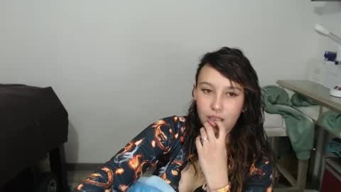 Snapshot of skarlet_adams chatting on February 14, 2:28 am Alice online show from February 14, 2:28 am