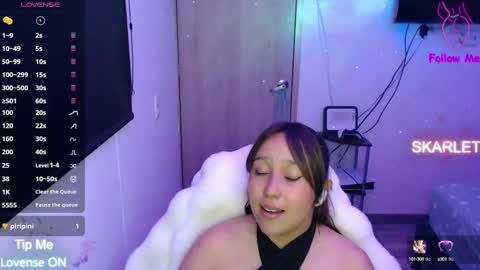 Snapshot of skarlet_adams chatting on October 9, 10:15 pm Alice online show from October 9, 10:15 pm