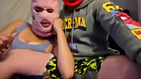 skimaskcouple89108 online show from October 14, 3:42 am