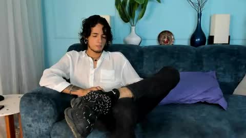 Mac online show from April 11, 1:26 pm